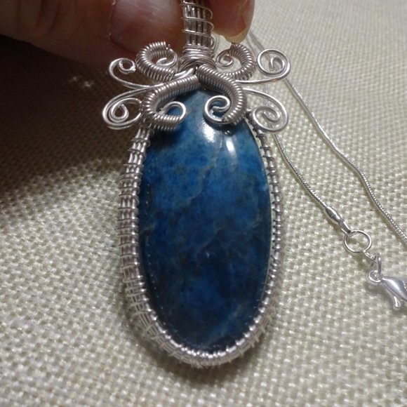 Gorgeous "BLUE DENDRITE OPAL" Handmade Silver Wire-Wrapped Pendant/Chain #366B - Picture 3 of 3